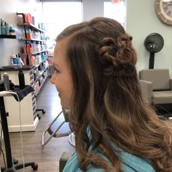 Bella Rae Salon - Bridal updo