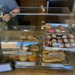 Ruby & Lee - Muffins, scones, truffles, macaroons