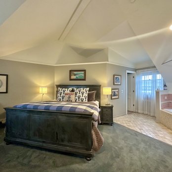 Nantucket Whale Inn - Nantucket Suite - Hotels Near Me - Half Moon Bay, California