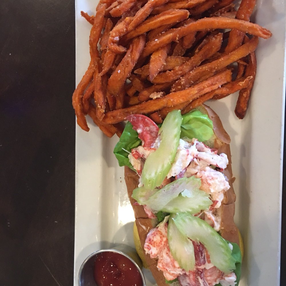 Granite Links - Lobster roll and sweet potato fries - Golf Near Me - Quincy, Massachusetts Granite Links - Lobster roll and sweet potato fries - Golf Near Me - Quincy, Massachusetts