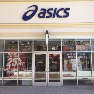 asics store tanger outlets