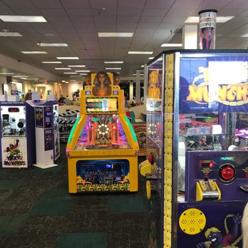 Chuck E. Cheese - Pizza Near Me - Virginia Beach, Virginia