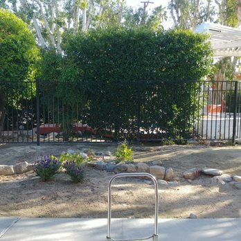 Mojave Resort - Privacy fenced hot tub and gorgeous grounds... - Hotels Near Me - Palm Desert, California