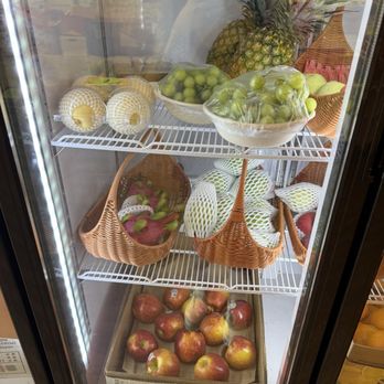 Fruit Kingdom - Fruits & Veggies Near Me - Arcadia, California