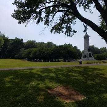 Parc Jeanne-Mance - Parks Near Me - Montreal, Quebec