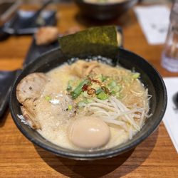 Kizuki Ramen & Izakaya - Bellevue - Garlic Tonkotsu