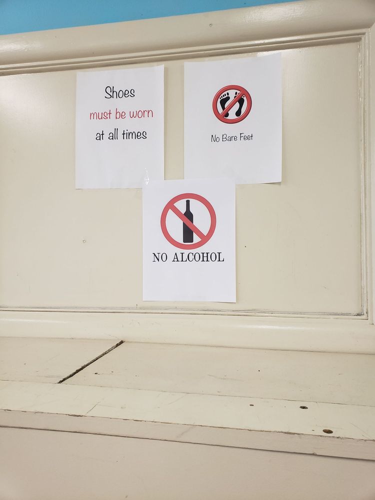 HOLIDAY LAUNDROMAT 20 Photos & 20 Reviews 381 W 11th Ave, Eugene