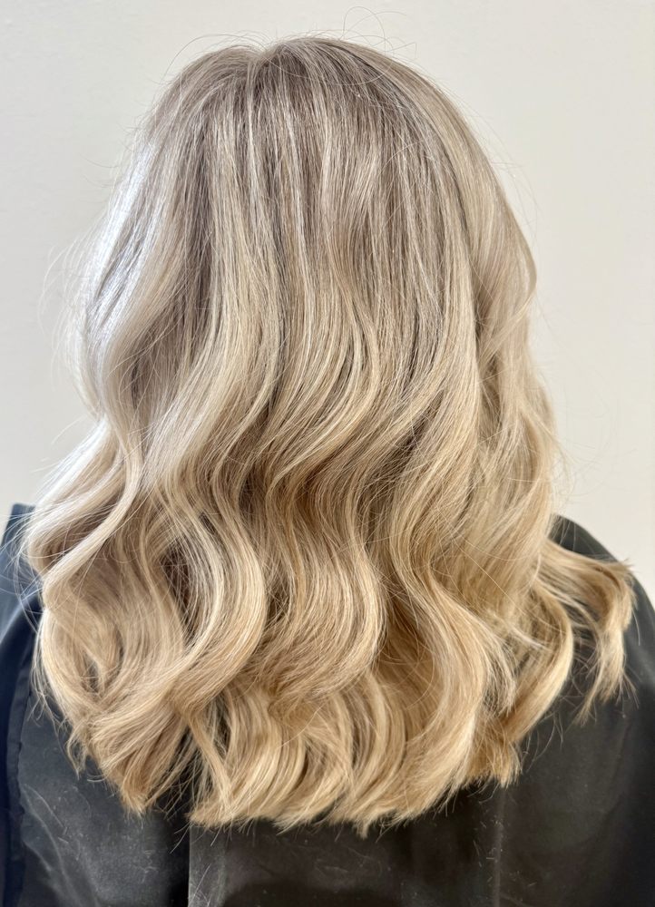 The Color Palette By Carrie  Logo