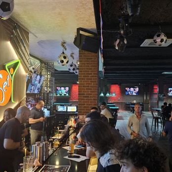 SET Lounge Bar & Billiards - The bar - Pool Halls Near Me - Brooklyn, New York SET Lounge Bar & Billiards - The bar - Pool Halls Near Me - Brooklyn, New York