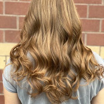 Christopher Anthony Salon - Oraplex highlights - Hair Salons Near Me - Schaumburg, Illinois