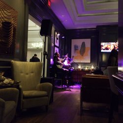 The Lobby Lounge At the Ritz-Carlton - Live music on a Friday night!