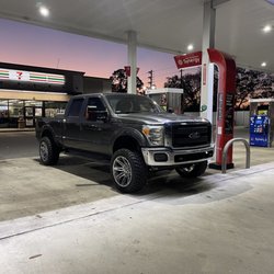 Big Boyz Tires Wheels & Lift Kits