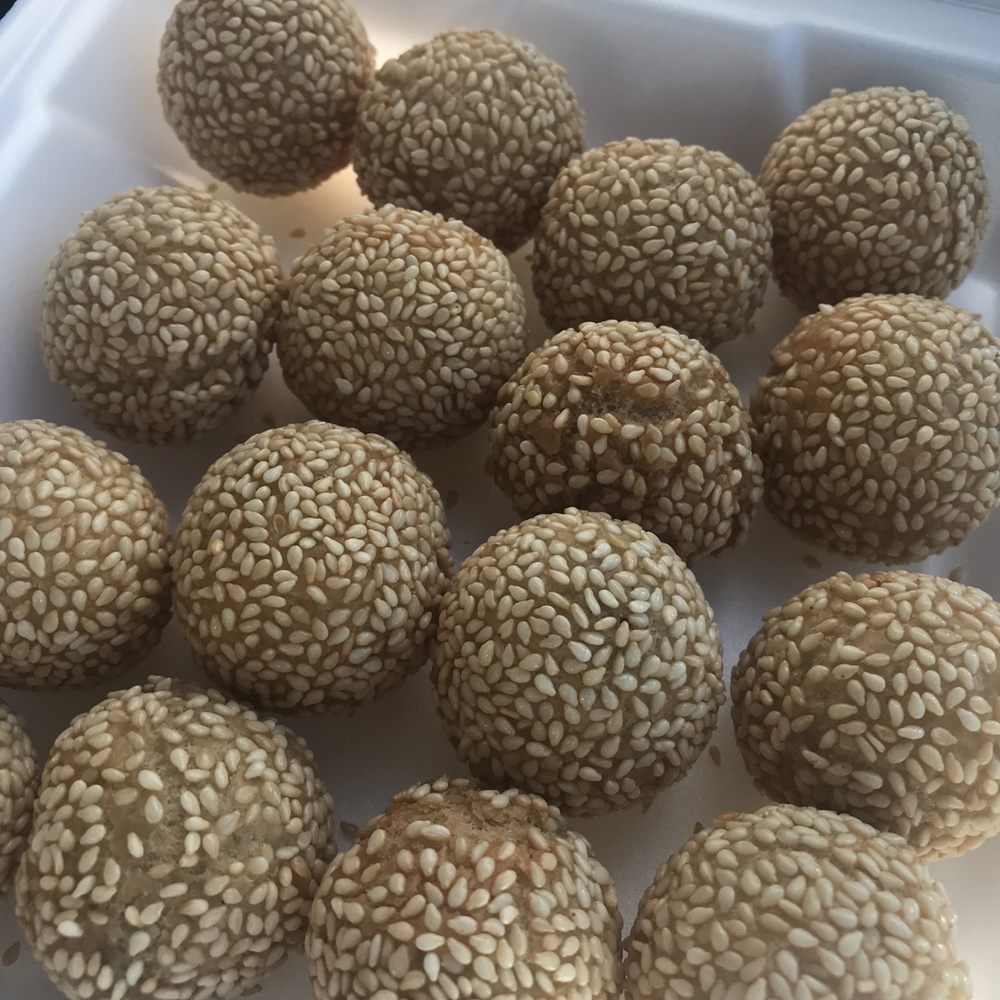 Honey Bakery - 16 sesame balls with red bean filling - Bakeries Near Me - Reno, Nevada Honey Bakery - 16 sesame balls with red bean filling - Bakeries Near Me - Reno, Nevada