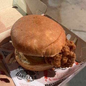 Cluckers - Spicy Chicken Slider - Chicken Shop Near Me - Reno, Nevada