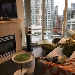 Bruce Ward Realty - Gas fireplace warms up the room quickly.