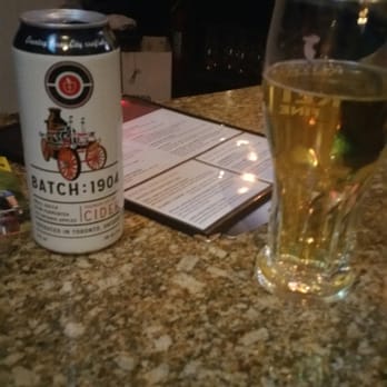 The Uptown Pubhouse - Pubs Near Me - Toronto, Ontario The Uptown Pubhouse - Pubs Near Me - Toronto, Ontario