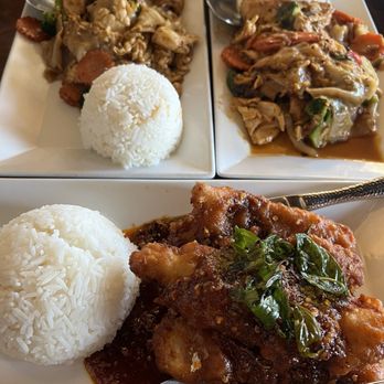 Banyan Tree - Thai Near Me - Kent, Washington