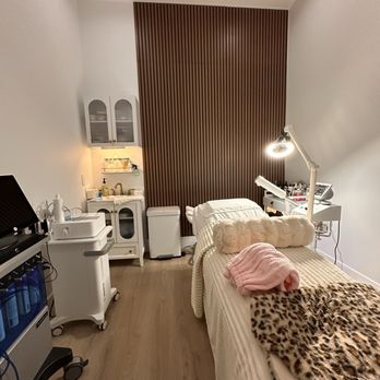 Pop Beauty Studio - Welcome - Skin Care Near Me - Torrance, California Pop Beauty Studio - Welcome - Skin Care Near Me - Torrance, California