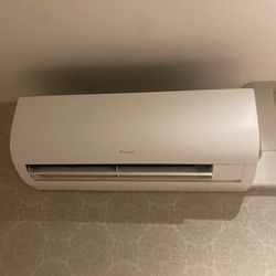 Residence Inn by Marriott Edinburgh - Air conditioning in room (not actively working yet)