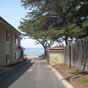 Blue Dolphin Inn - Hotels Near Me - Cambria, California