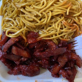 Peking Fast Food - Appetizer special boneless spare ribs with half chicken sub Lo mein - Chinese Near Me - Tampa, Florida