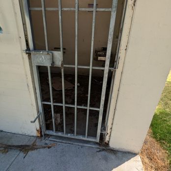 Recreation Park - Now I see why this restroom was closed - Parks Near Me - Long Beach, California Recreation Park - Now I see why this restroom was closed - Parks Near Me - Long Beach, California