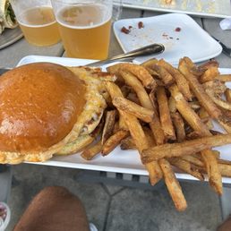 Chesapeek Chicken Sandwich, highly recommended Chesapeek Chicken Sandwich, highly recommended