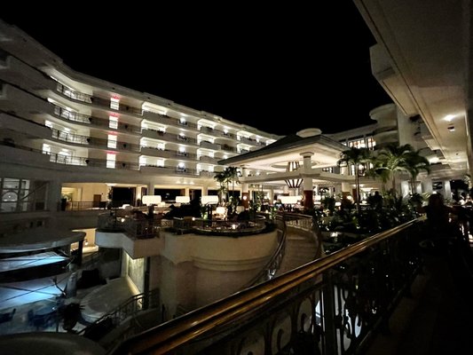 Botero Lounge by null