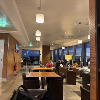 Sala Montale - Airport Lounges Near Me - Ferno, Virginia