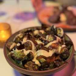 Gather & Hem - Box Office Brussels* **