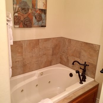 The Cliffs Resort - This tub is dinky but great for massage of legs and feet after a long day of shopping. - Resorts Near Me - Branson, Missouri The Cliffs Resort - This tub is dinky but great for massage of legs and feet after a long day of shopping. - Resorts Near Me - Branson, Missouri
