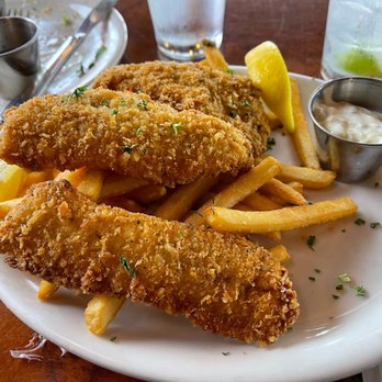 Moby Dick Restaurant - Moby 's Fish & Chips - American Near Me - Santa Barbara, California Moby Dick Restaurant - Moby 's Fish & Chips - American Near Me - Santa Barbara, California
