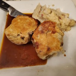 Landmark Restaurant - Beef wellington