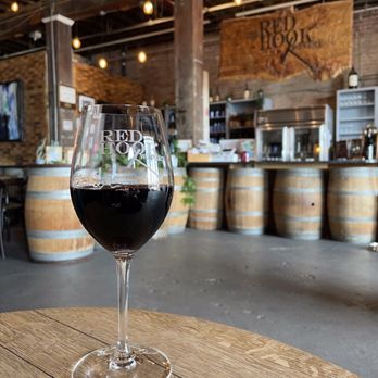 THE RED HOOK WINERY - Updated December 2024 - 301 Photos & 238 Reviews
