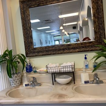 Diamond Nails - Nail Salons Near Me - Alabaster, Alabama