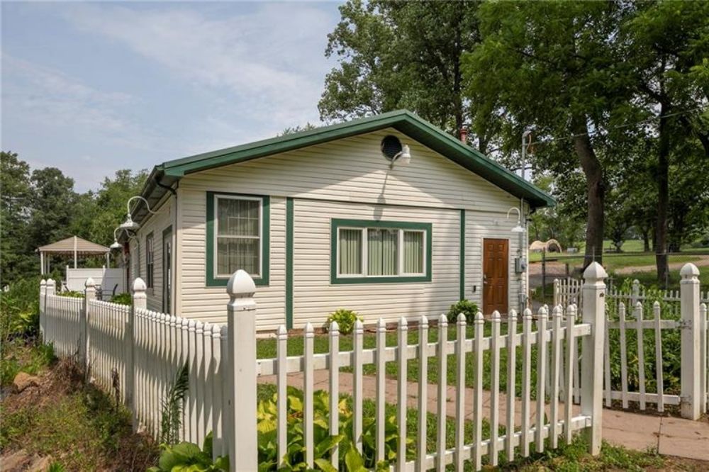 LAKE ERON PARK AND HOMES 1524 W Pittsburgh St, Scottdale