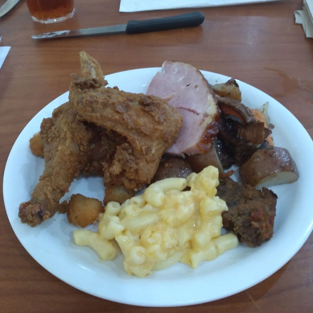 Golden Corral Buffet & Grill - Mac & Cheese, Fried  Chicken,  Pot Roast with Carrots and Potatoes,  Ham,  Meatloaf (Just a Sample Plate) - American Near Me - Florence, Alabama