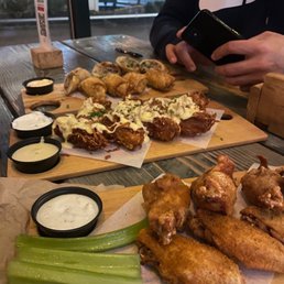 8 Pieces Avocado Egg Rolls