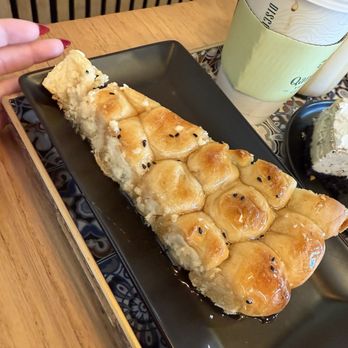 Qamaria Coffee - Honeycomb - Coffee & Tea Near Me - Fullerton, California