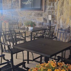 Roma Italian Restaurant - The patio we enjoyed dinner on.