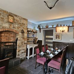 Foley's - Back seating area