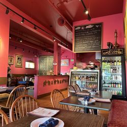Cafe Lotus - Beautiful ambiance