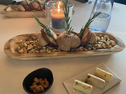 CLINTON’s Restaurant by null