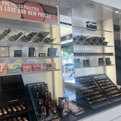 MAC Cosmetics