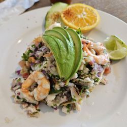 El Nuevo Vallarta Mexican Bar & Grill - The ceviche tostada looked amazing but was bland as water. I think they forgot the seasoning at the store. I'd give it like a 4/10.
