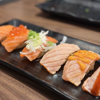 Waka Sakura - Salmon party! - Conveyor Belt Sushi Near Me - Irvine, California Waka Sakura - Salmon party! - Conveyor Belt Sushi Near Me - Irvine, California