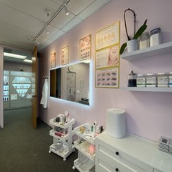 Luxe Eyelashes Skin Spa - Eyelash room