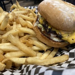 Classic cheeseburger