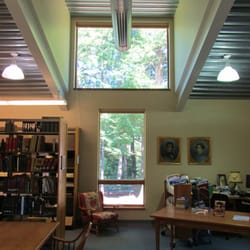 Freeport Community Library - Lots of natural light