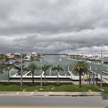 SpringHill Suites by Marriott Clearwater Beach - Hotels Near Me - Clearwater Beach, Florida SpringHill Suites by Marriott Clearwater Beach - Hotels Near Me - Clearwater Beach, Florida